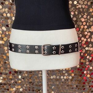 Black and silver belt #304